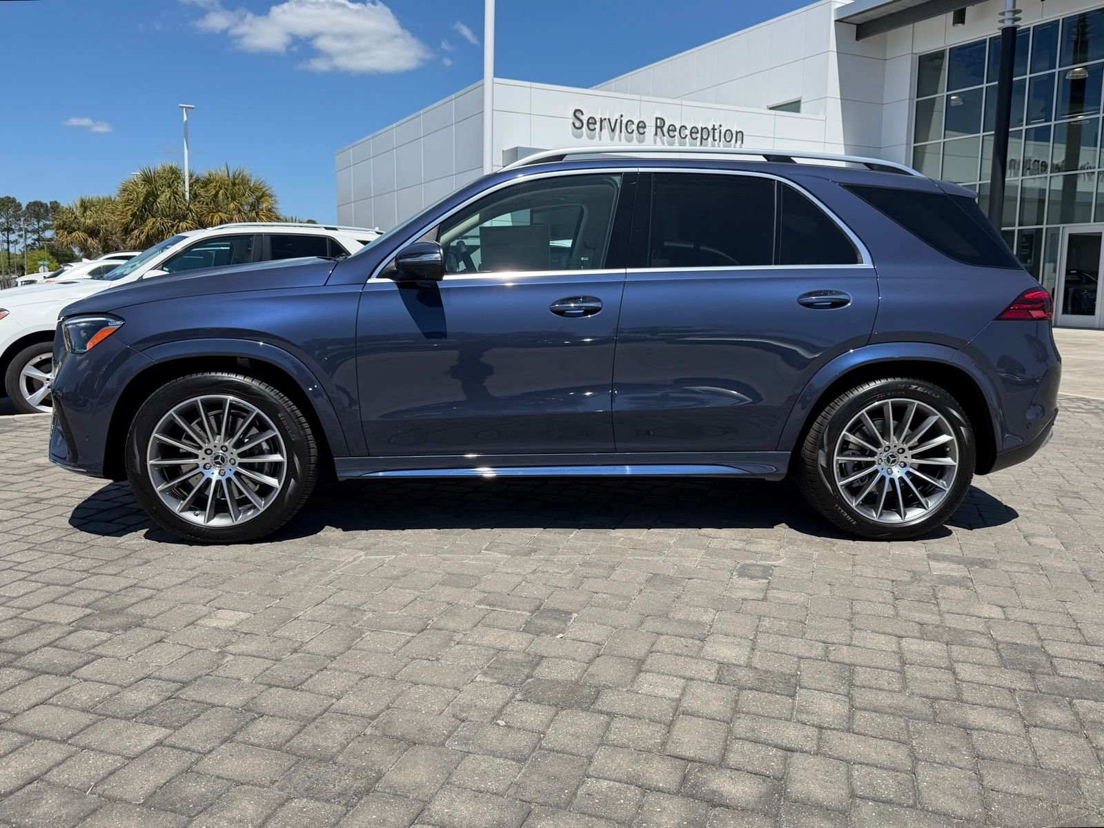 New 2026 Twilight Blue Metallic Mercedes-Benz GLE 350 image 12