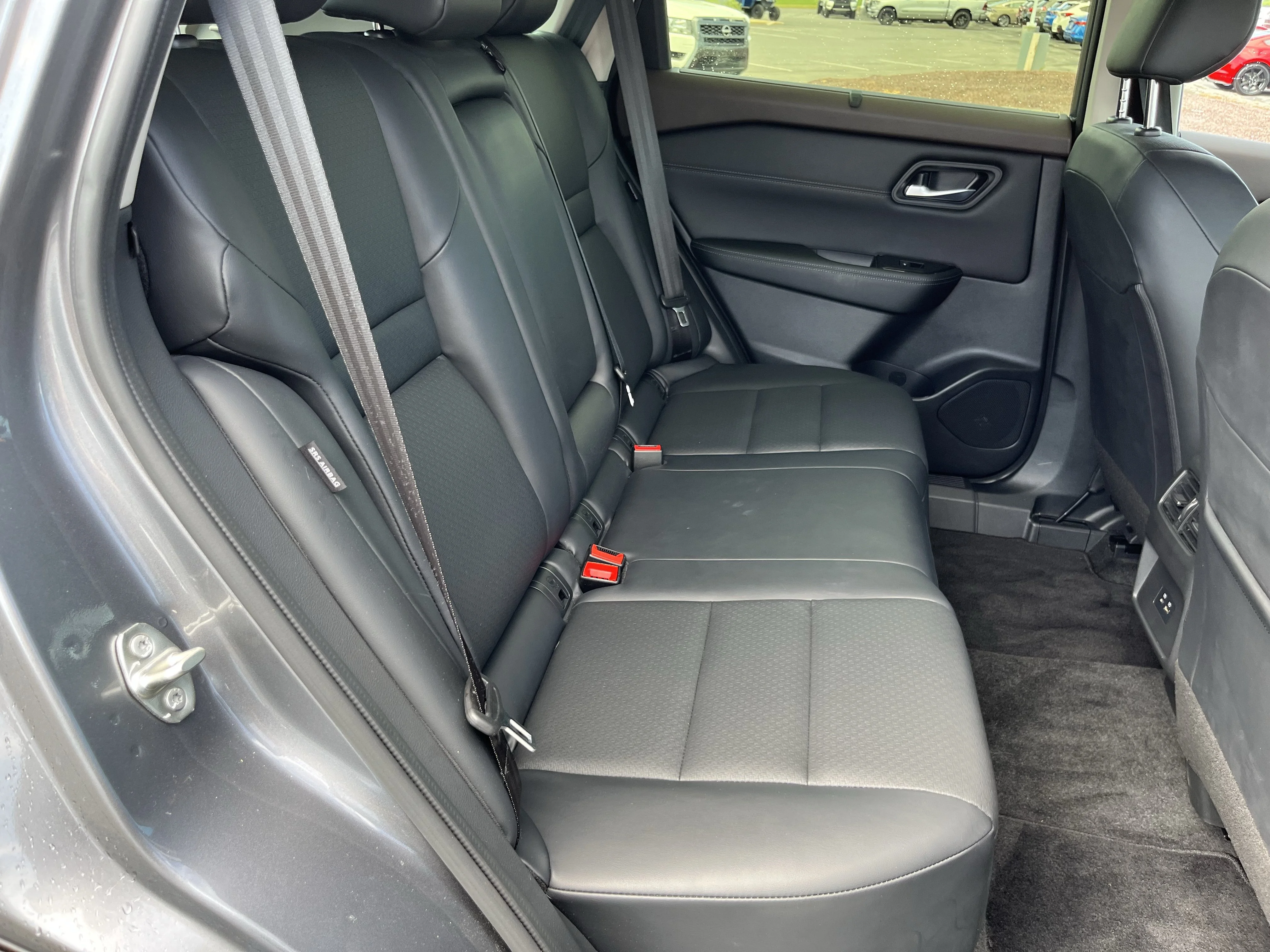 Used 2023 Gun Metallic Nissan SV image 4