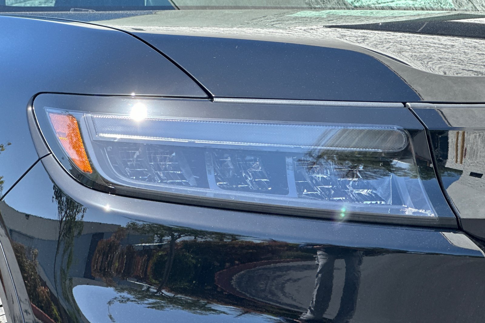 New 2025 Raven Black Honda Touring image 31