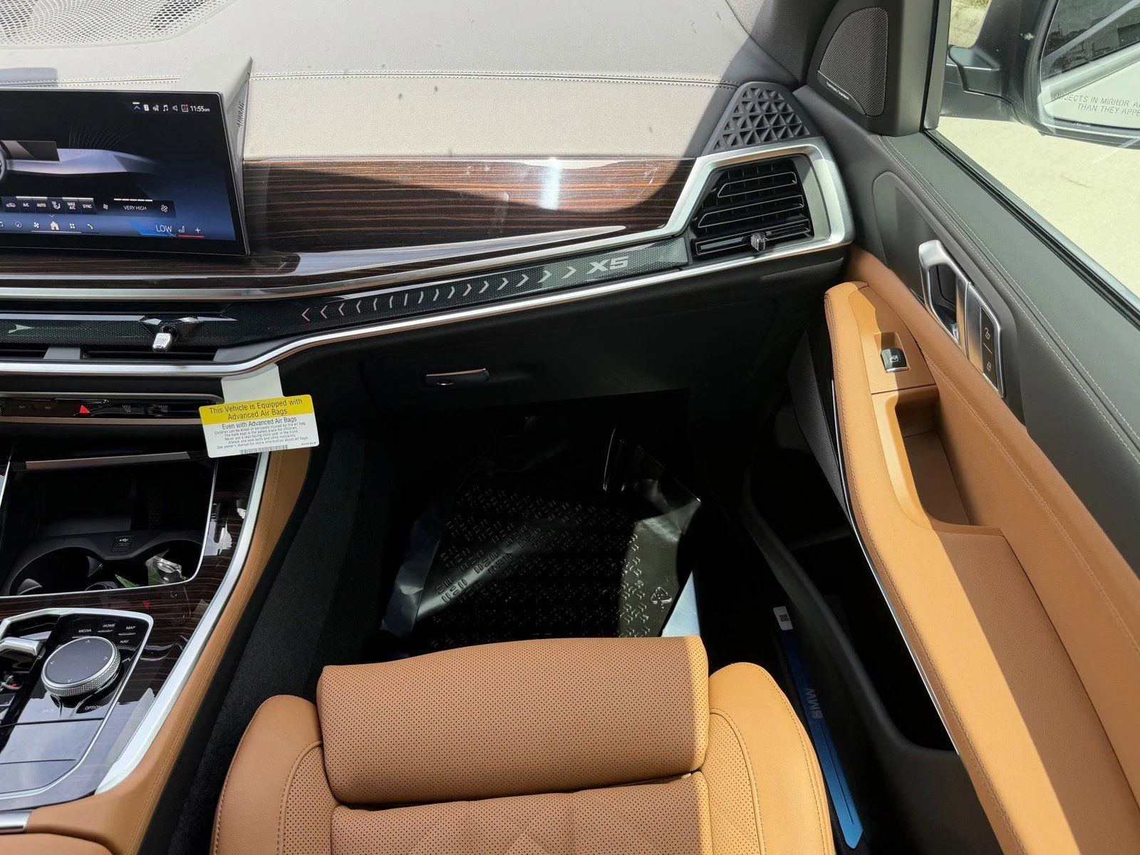 New 2026 Alpine White BMW sDrive40i image 17