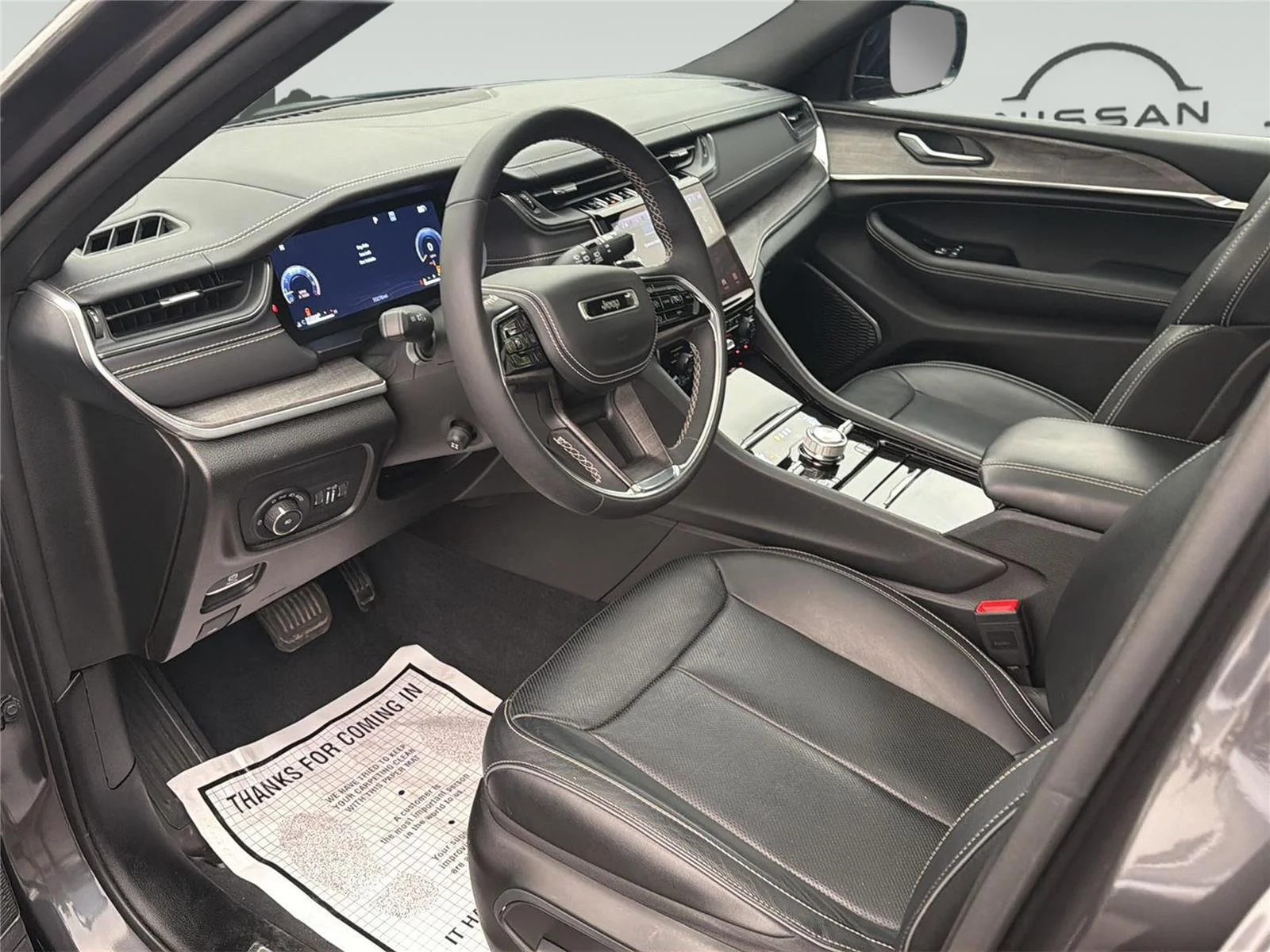 Used 2023 Baltic Gray Metallic Clearcoat Jeep Overland image 10