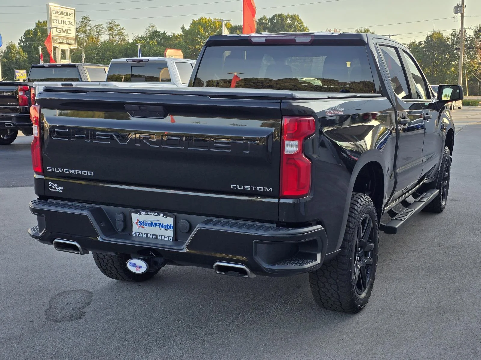 Used 2021 BLACK Chevrolet Custom Trail Boss image 7