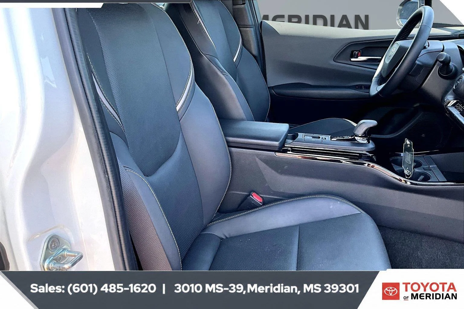 Used 2024 Wind Chill Pearl Toyota Limited image 6