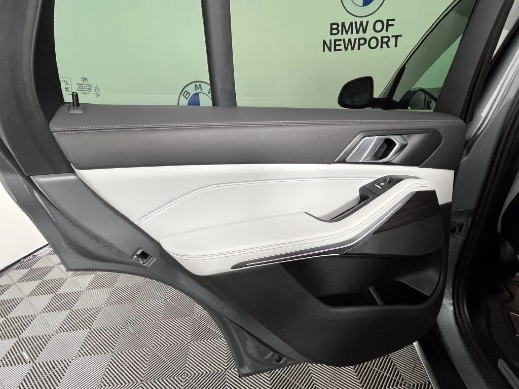 Certified Used 2024 Gray Metallic BMW xDrive40i image 23
