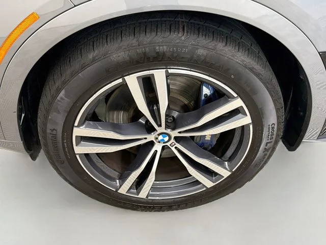 Used 2026 Gray BMW xDrive40i image 33