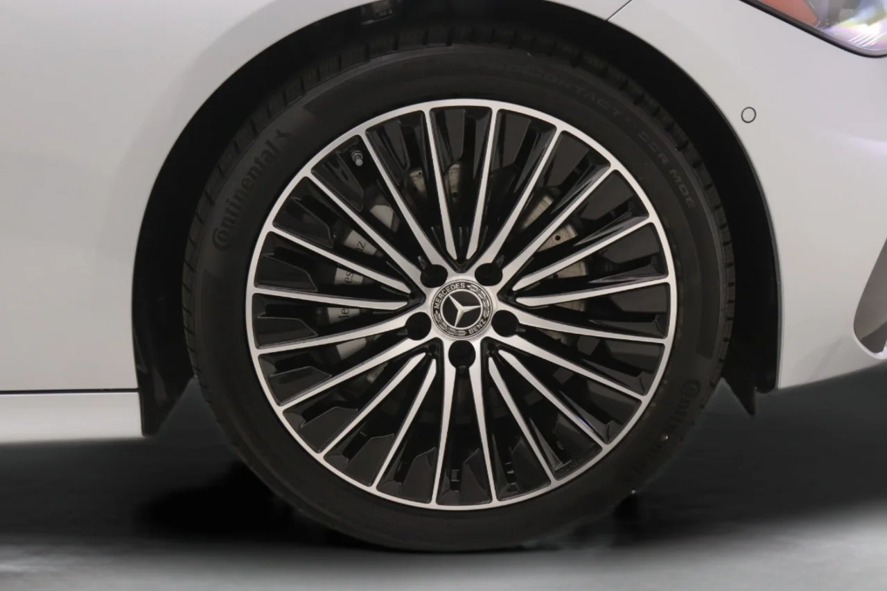 New 2026 Cirrus Silver Metallic Mercedes-Benz CLE 300 4MATIC® image 11