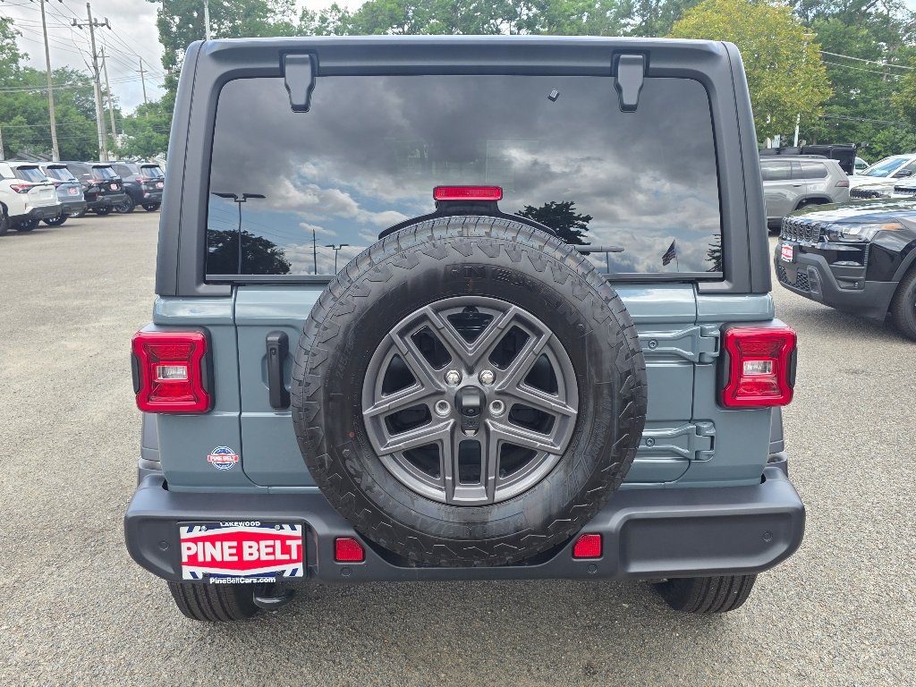 New 2026 Anvil Clear-Coat Exterior Paint Jeep Sport S image 12