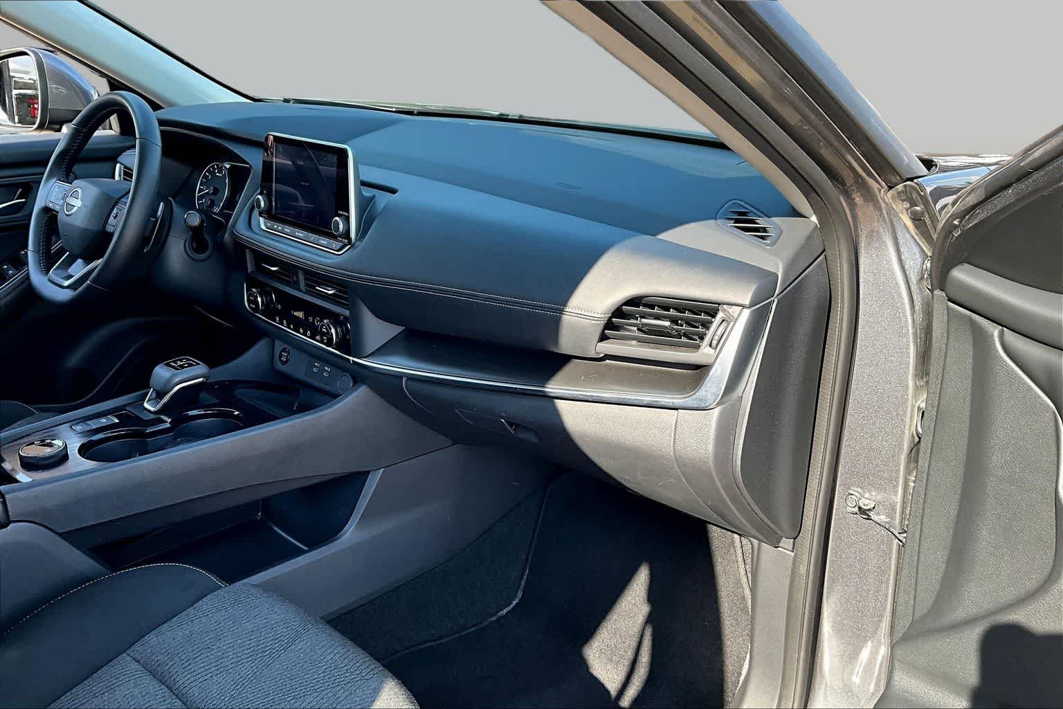 Used 2025 Gun Metallic Nissan SV image 16