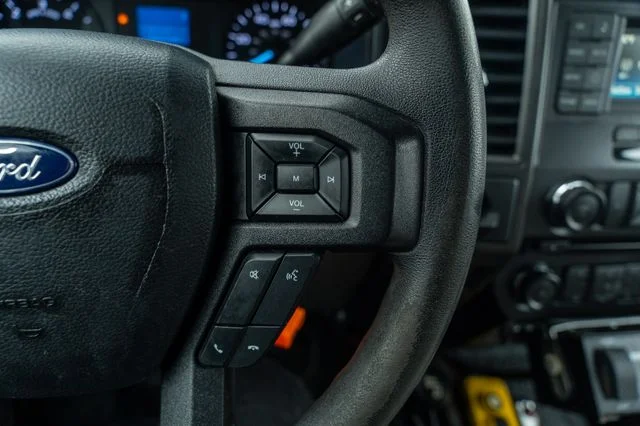 Used 2018 White Ford XL image 24