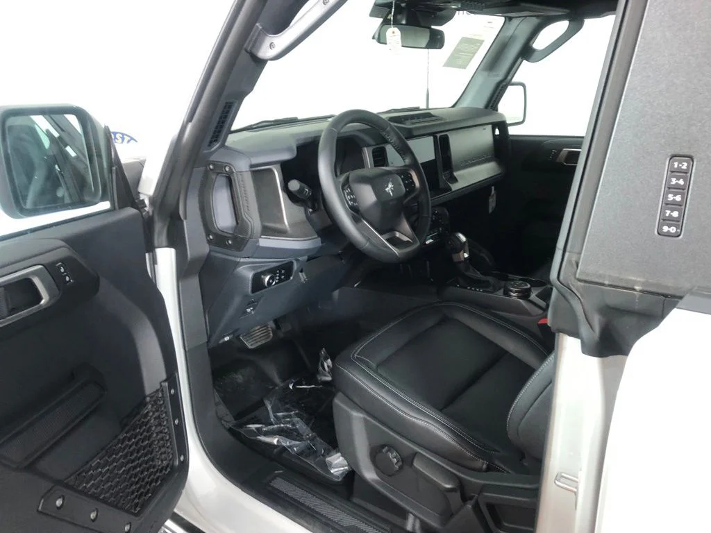 New 2026 Avalanche Gray Ford Badlands® image 8