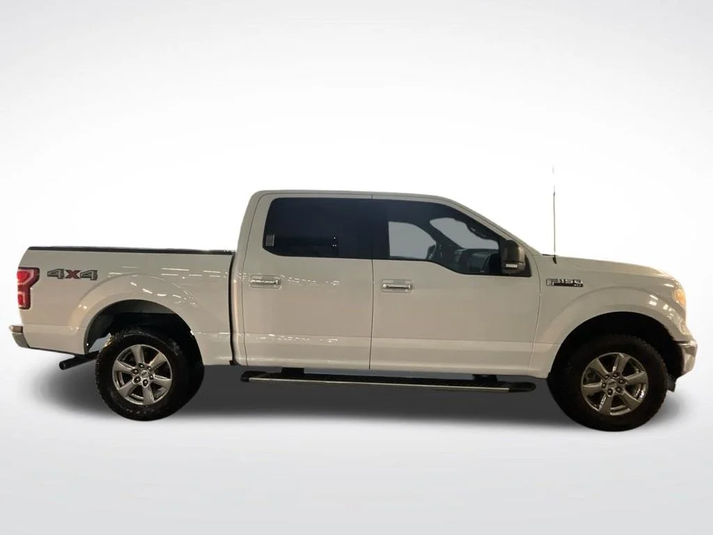Used 2019 White Ford XLT image 4