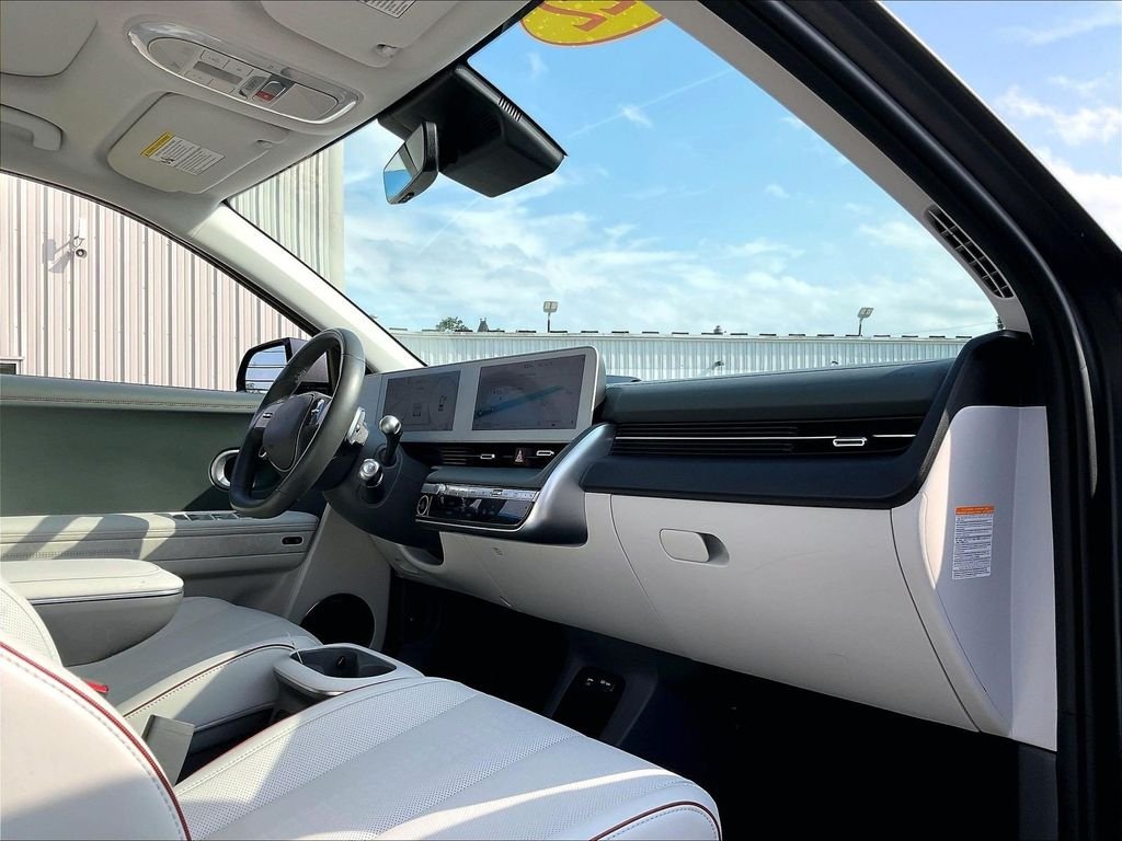 Used 2022 Gray Hyundai Limited image 14