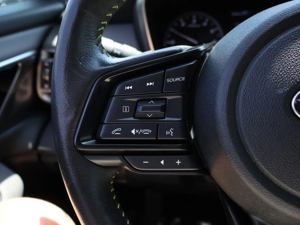 Used 2025 White Subaru Onyx Edition image 26
