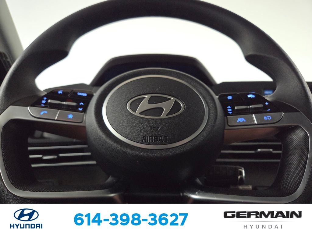 Used 2025 Gray Hyundai SE image 22