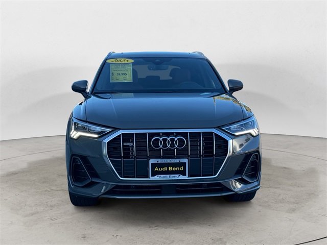 2025 Audi Q3 S line Premium Plus photo 2