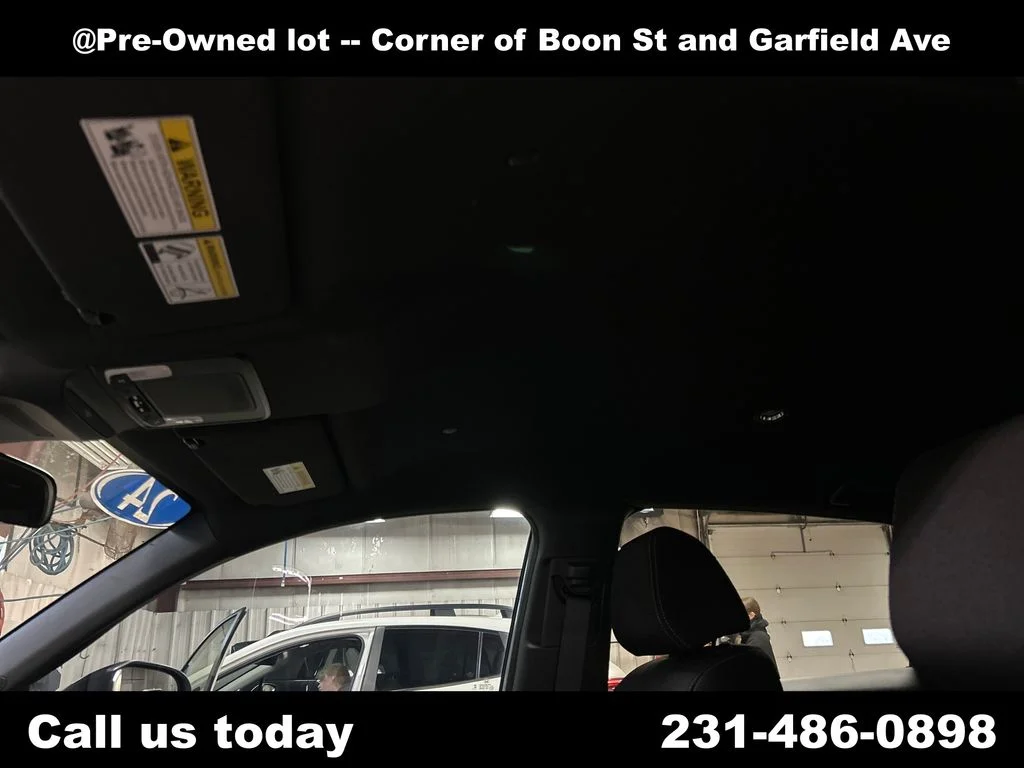 Used 2024  Honda Sport image 12