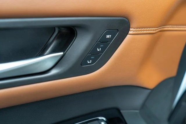 2026 Nissan Pathfinder Platinum - Photo 14