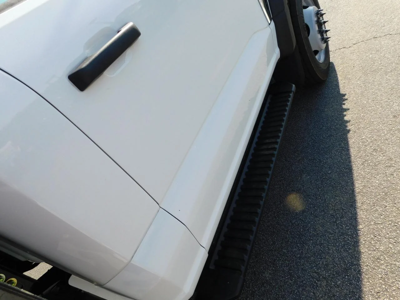 New 2025 Oxford White Ford F-450® XL image 10