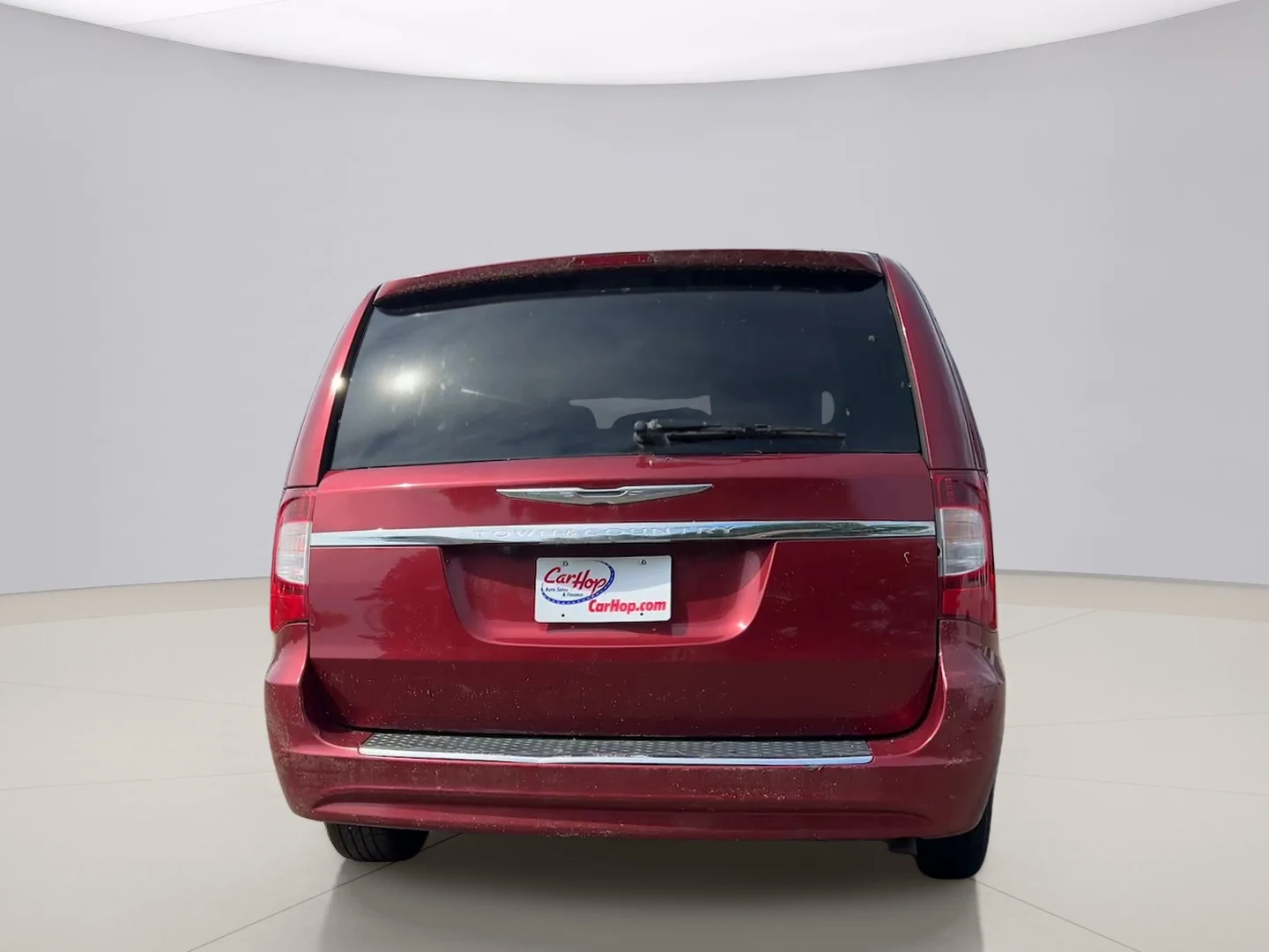 Used 2014 Red Chrystler TOURING image 4