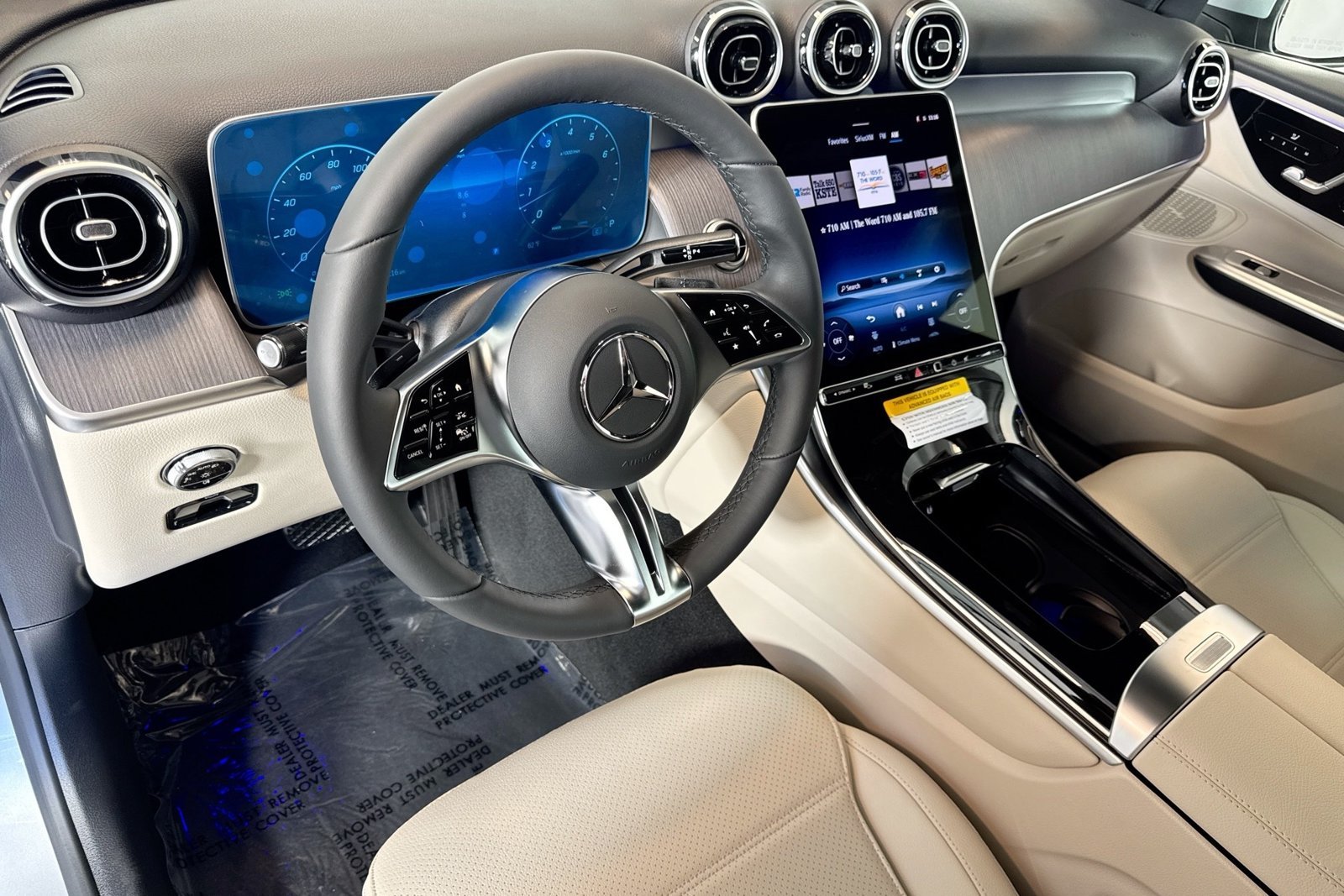 New 2026 Cirrus Silver Metallic Mercedes-Benz GLC 300 image 9