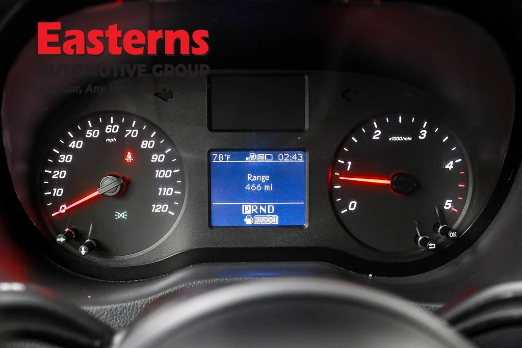 Used 2019 White Freightliner Base image 15