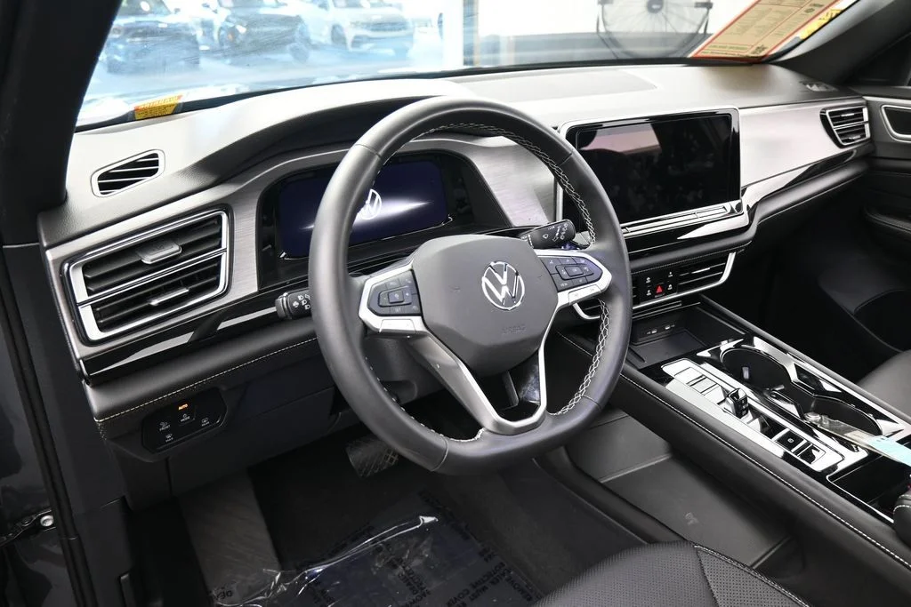 Used 2025 Platinum Gray Metallic Volkswagen 2.0T SE w/Technology image 12