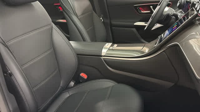 Certified Used 2026 Black Mercedes-Benz GLC 300 image 33