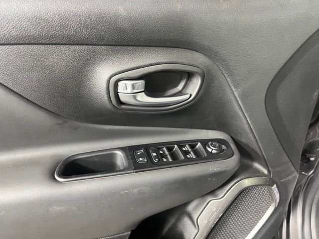 Used 2020 Gray Jeep Limited image 16