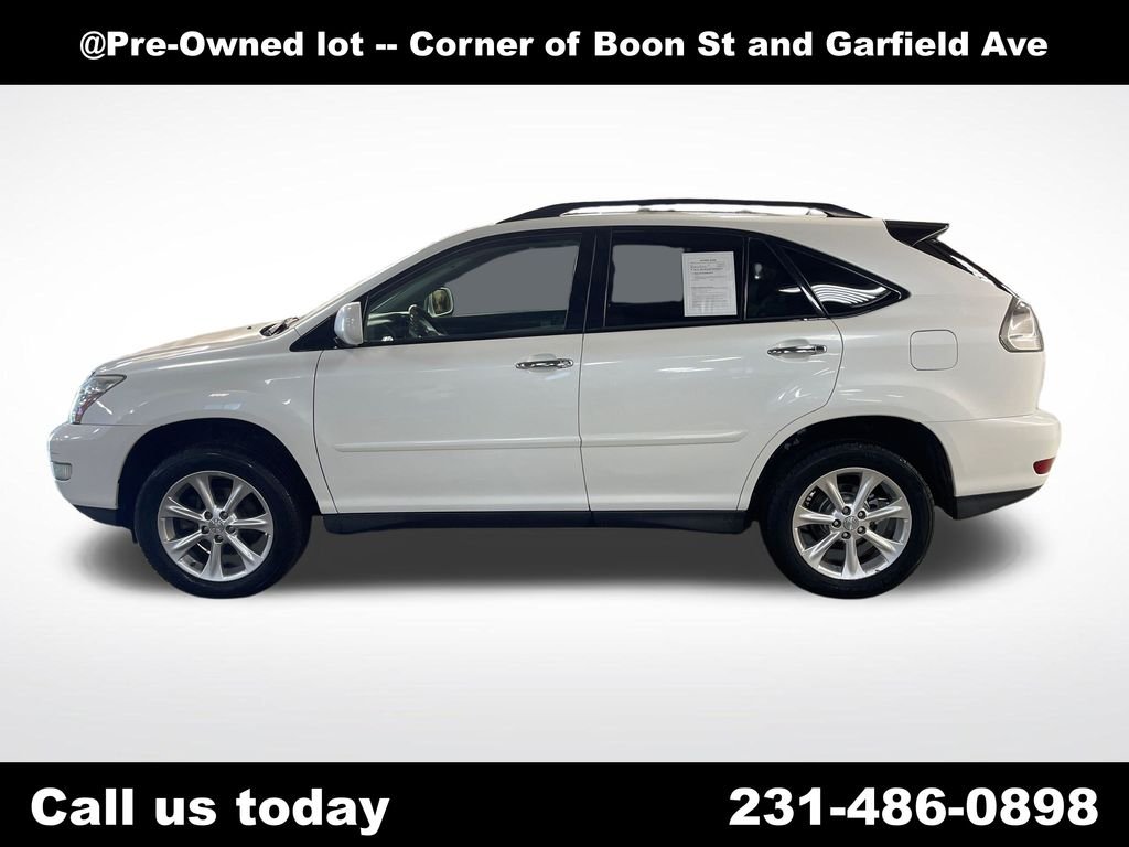 Used 2009  Lexus 350 image 2