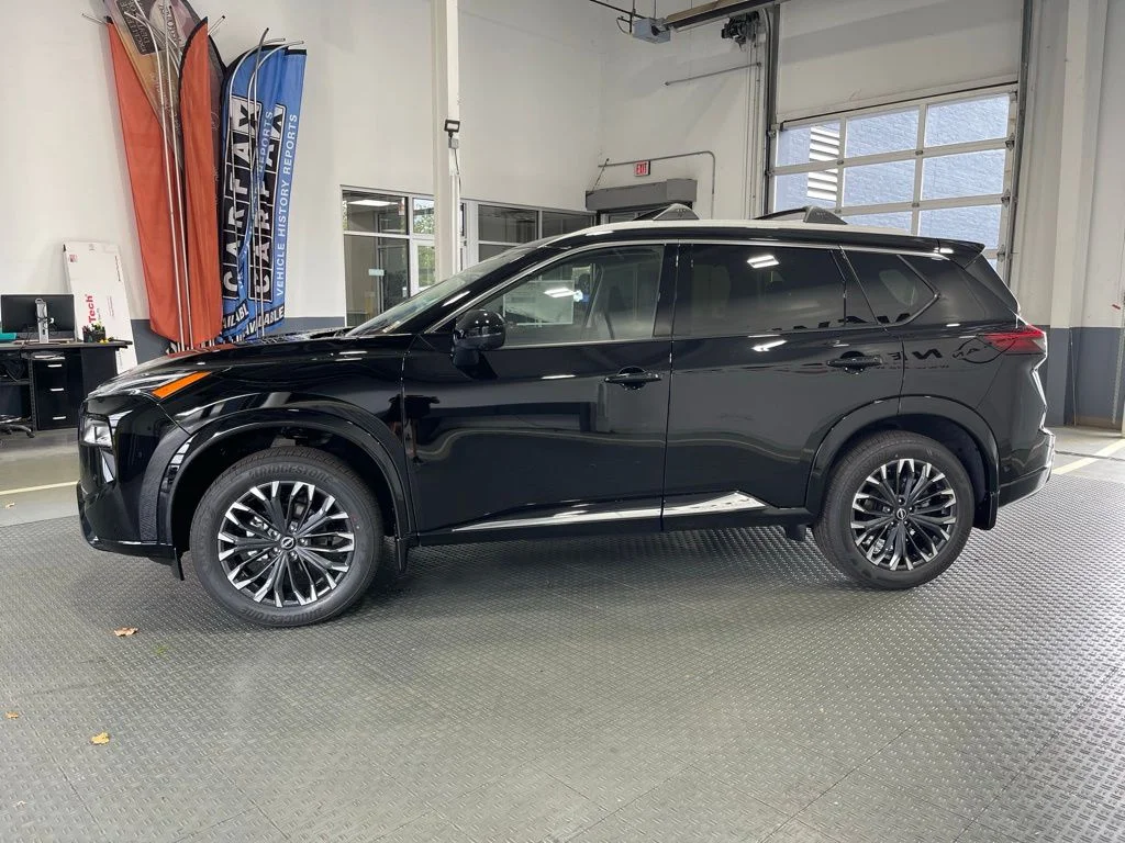 2026 Nissan Rogue Platinum - Photo 5