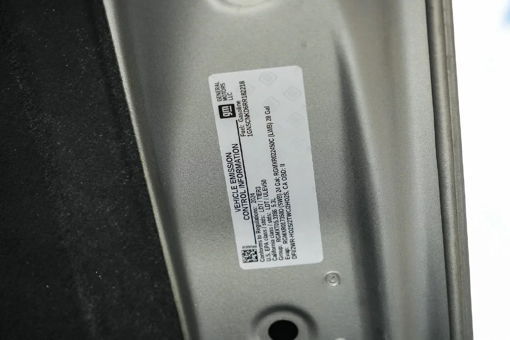 Used 2024 Gray Chevrolet LT image 27