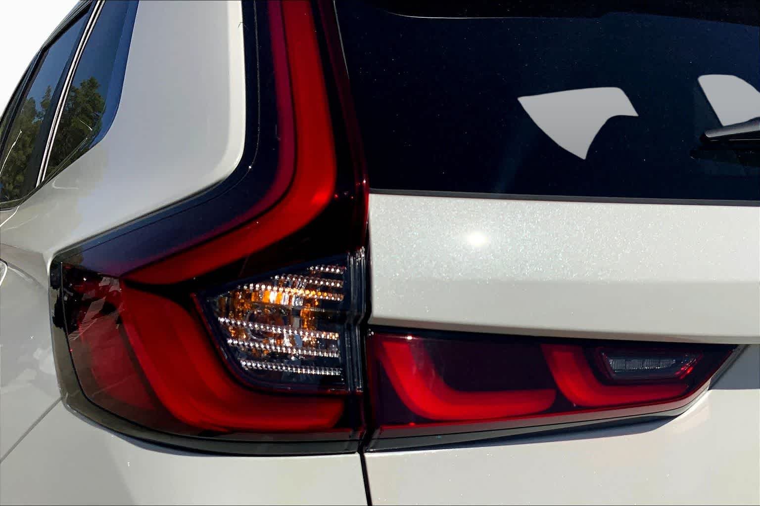 New 2026 Platinum White Pearl Honda EX image 14