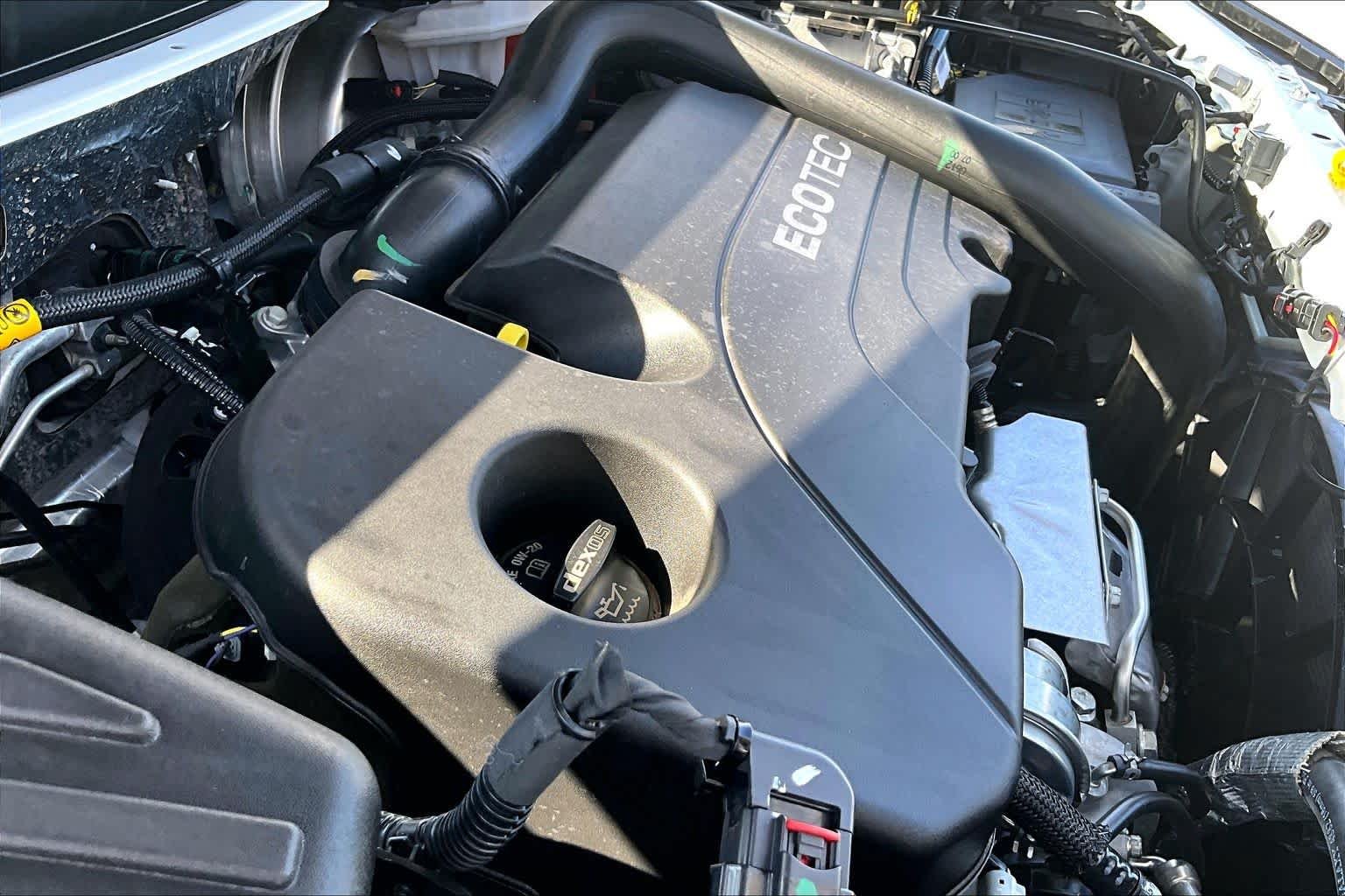 Used 2022 Summit White Chevrolet LS image 32