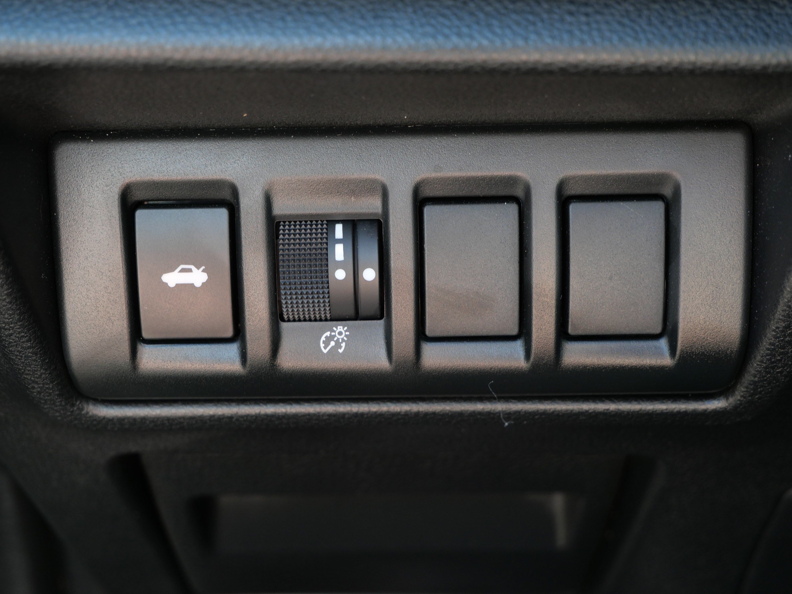 Used 2022 Crystal White Pearl Subaru CVT image 26
