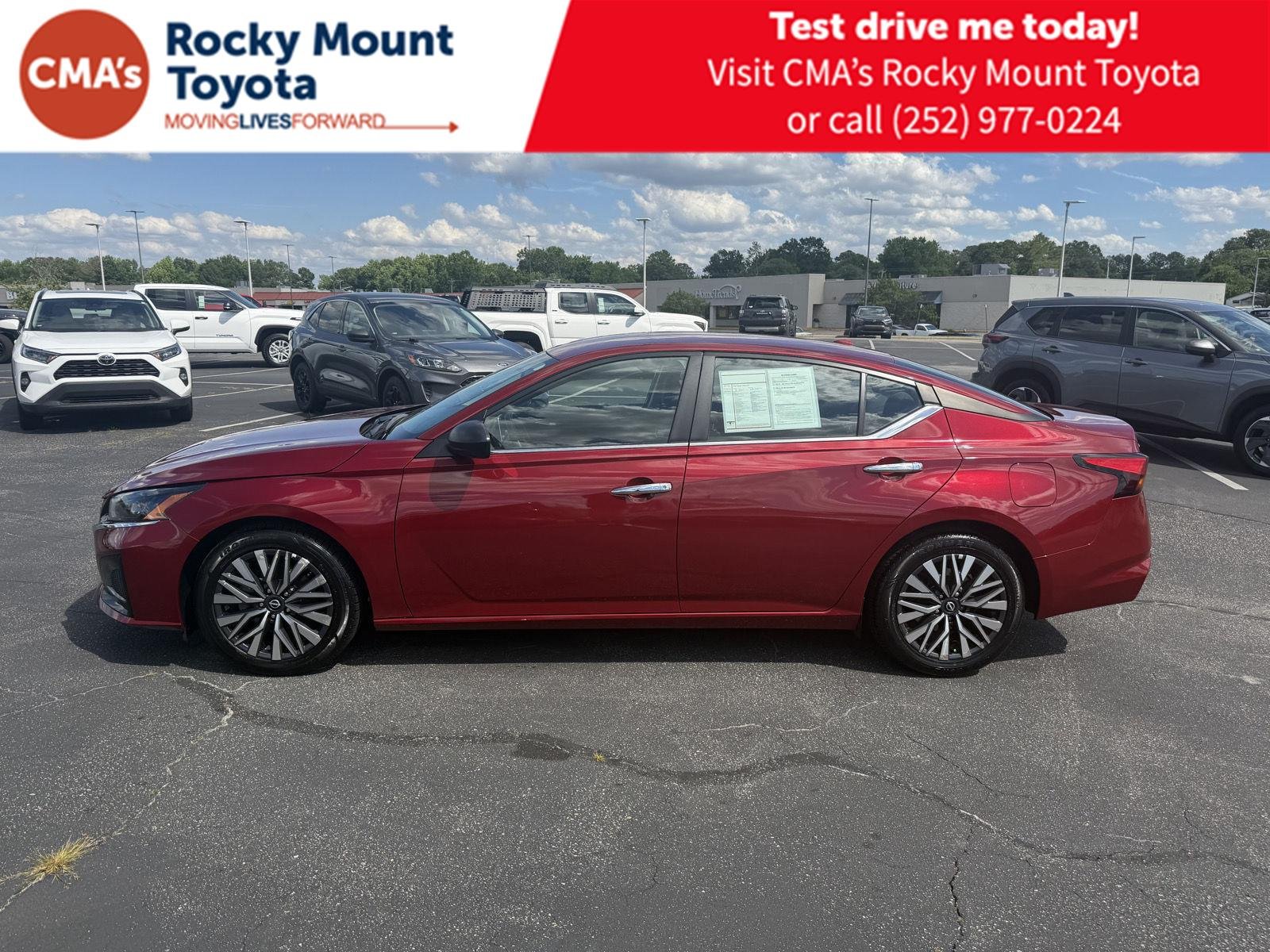 Used 2025 Scarlet Ember Nissan SV image 4