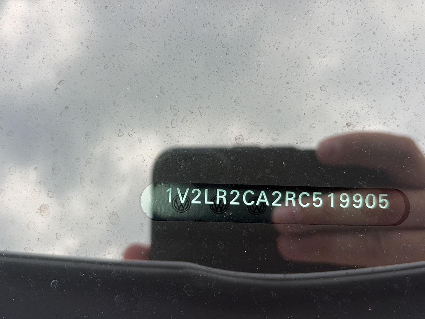 1V2LR2CA2RC519905