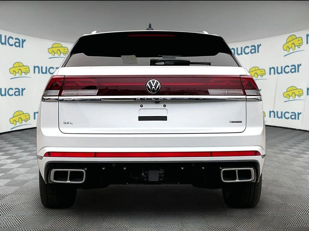 Used 2024 White Volkswagen 2.0T SEL Premium R-Line image 5