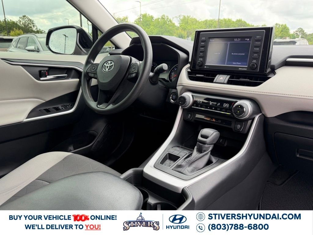 2021 Toyota RAV4 XLE - Photo 10