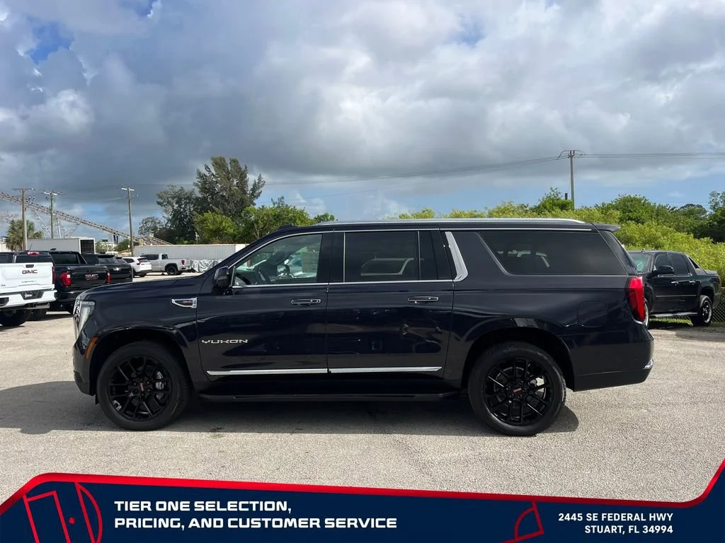 New 2026 Titanium Rush Metallic GMC Elevation image 4