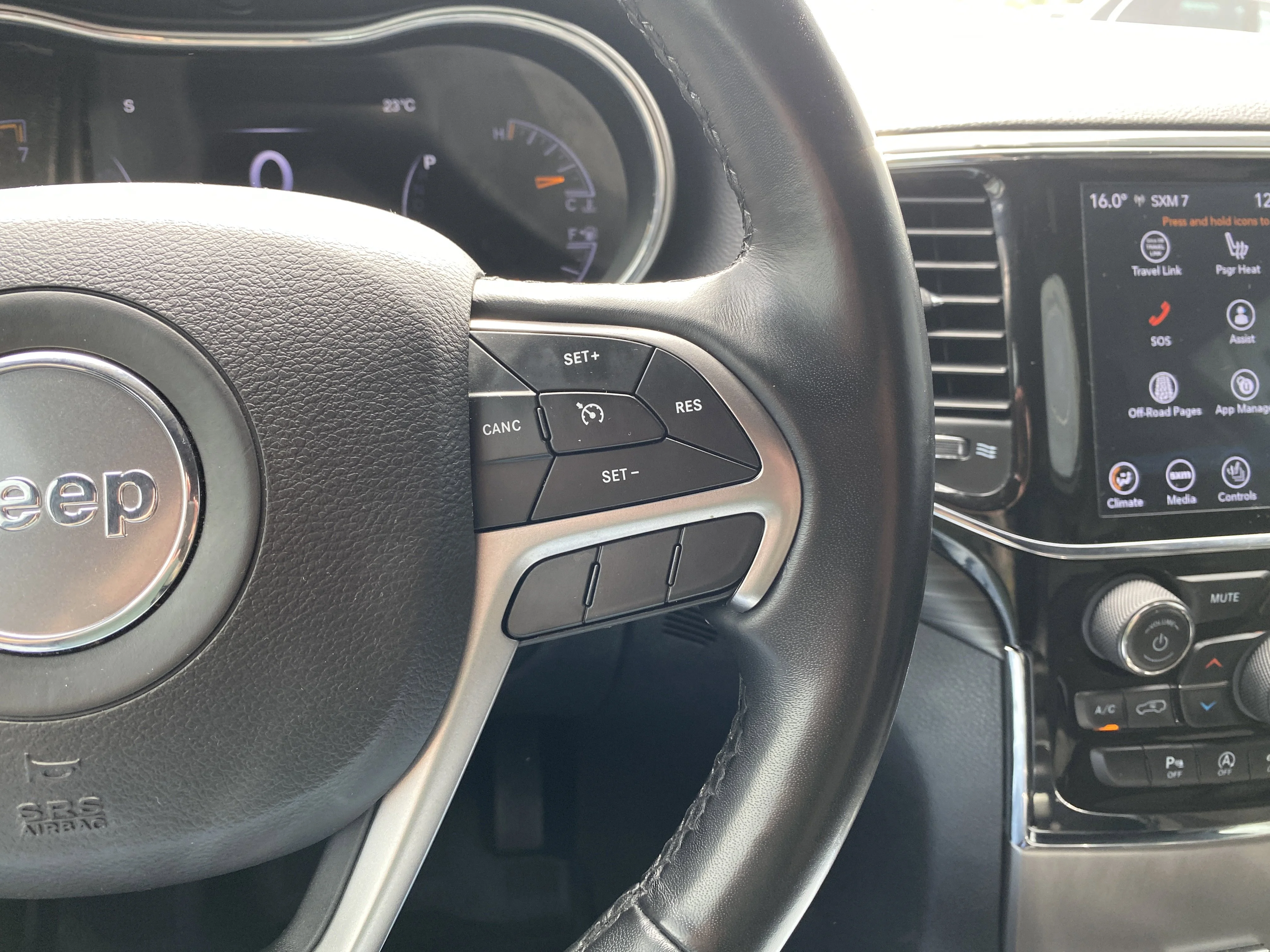 Certified Used 2021 Black Jeep Altitude image 13