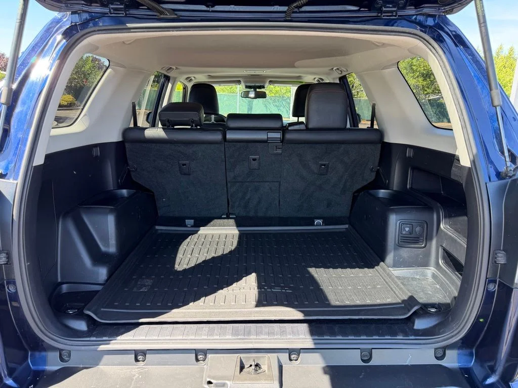 Used 2019 Nautical Blue Metallic Toyota TRD Off-Road Premium image 11