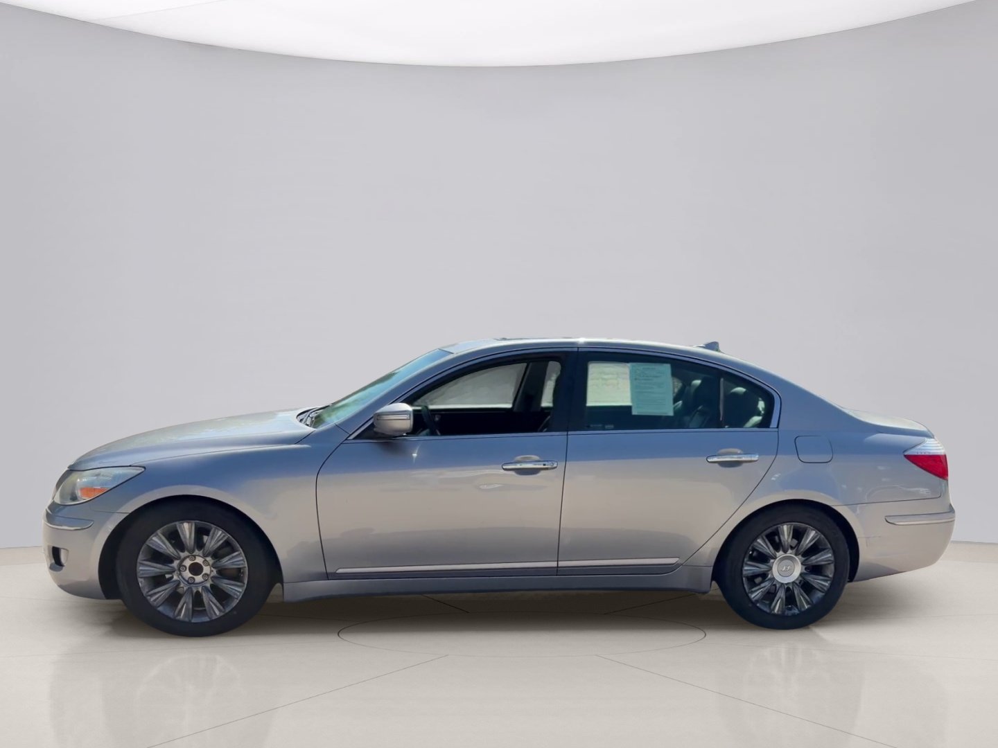 Used 2011 Gray Hyundai BASE image 2