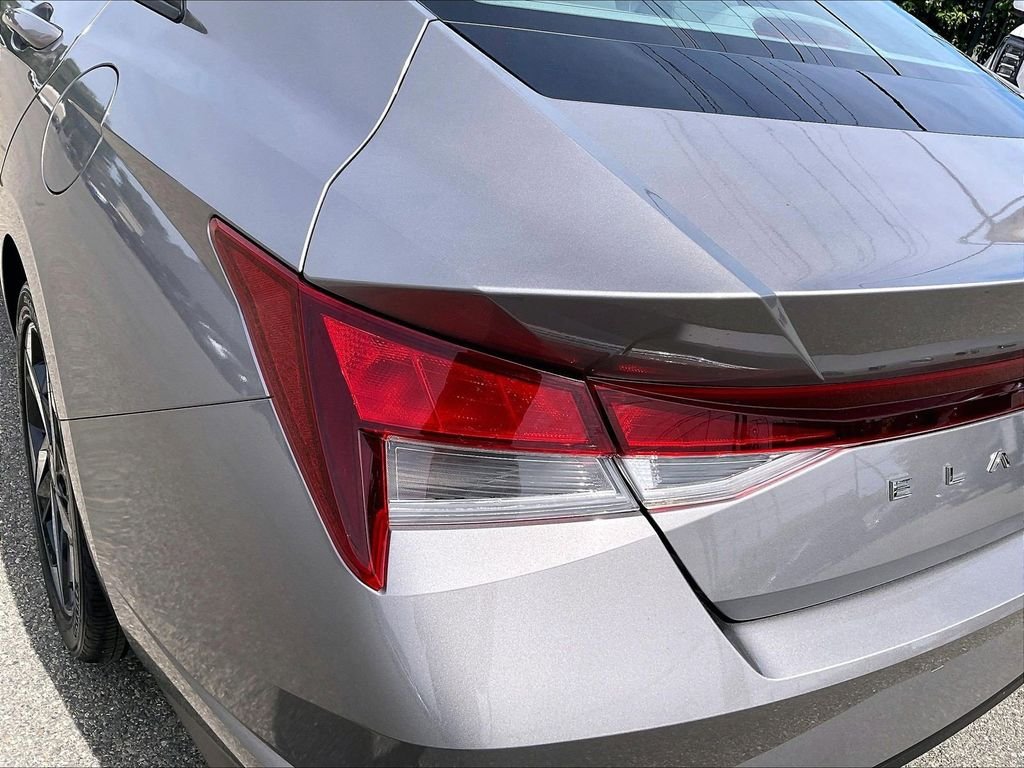 Used 2023 Silver Hyundai SEL image 33