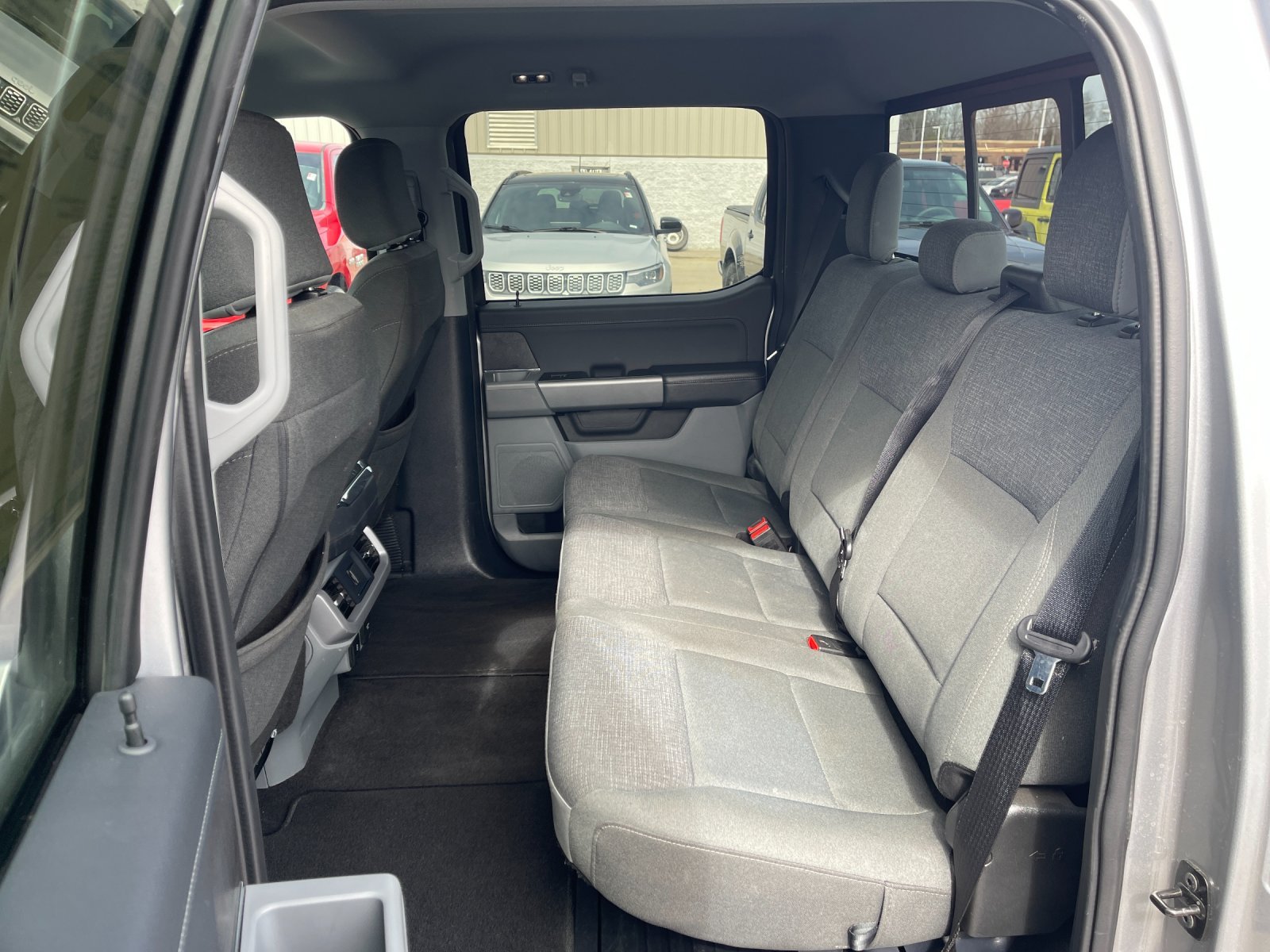 Used 2024 Silver Metallic Ford XLT image 14