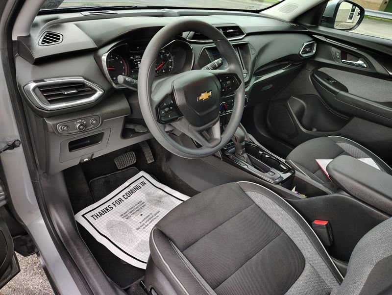 Used 2023 Gray Chevrolet LT image 14