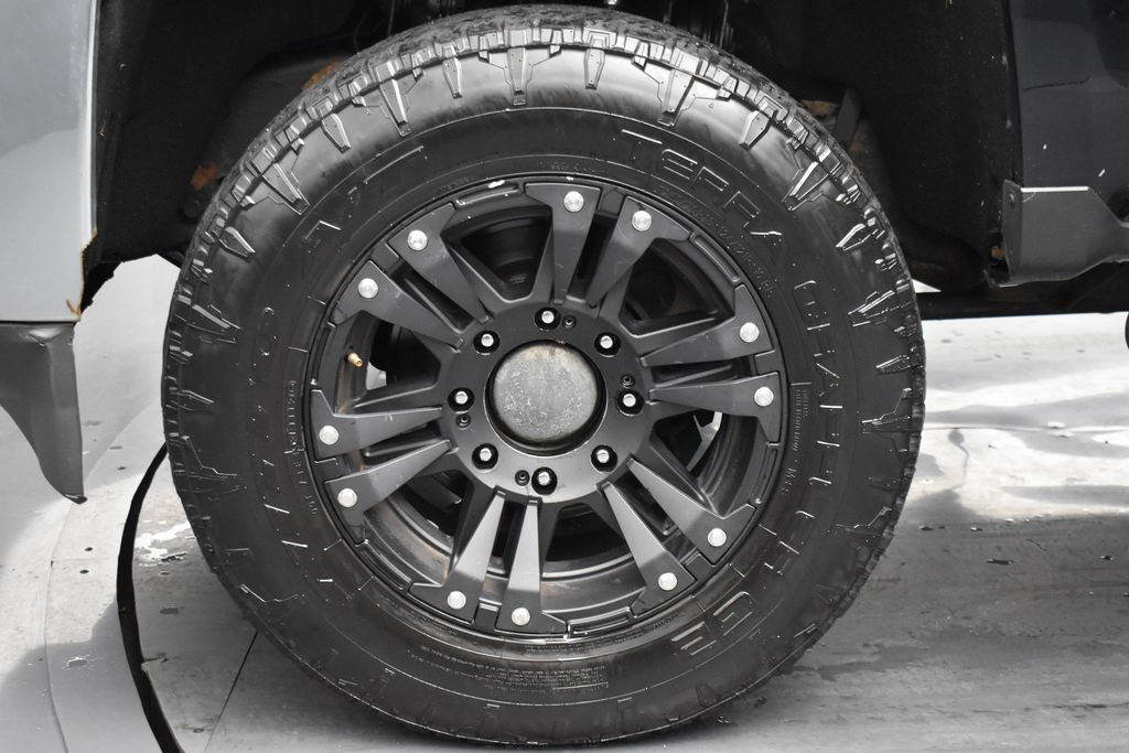 Used 2015 Black Chevrolet LT image 5