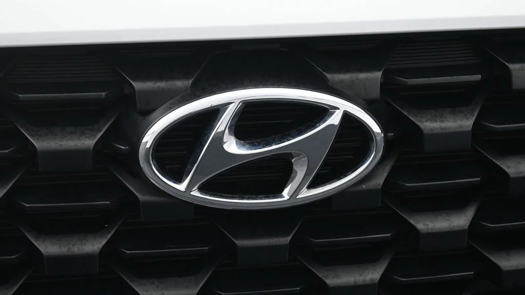 Certified Used 2023 White Hyundai SEL image 19