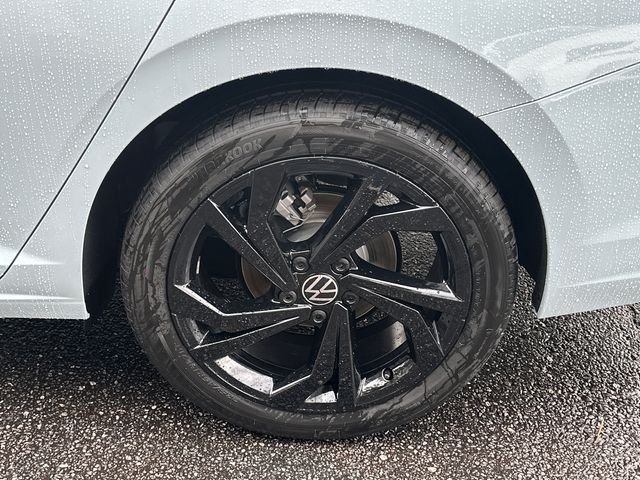 New 2026 Monument Gray Volkswagen 1.5T SE image 19