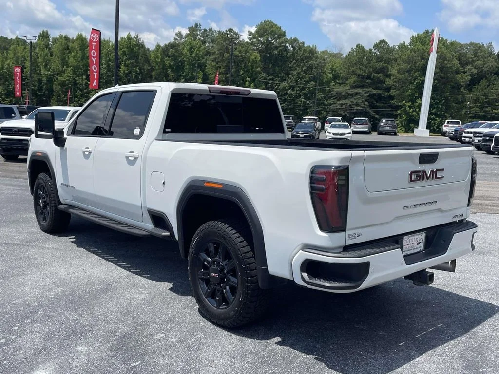 Used 2024 Summit White GMC AT4 image 4