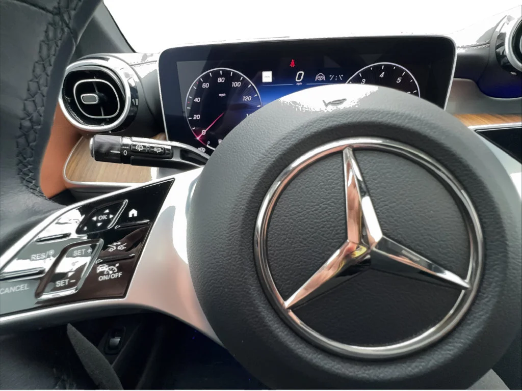 Used 2023 Blue Mercedes-Benz GLC 300 image 44
